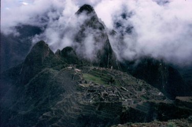 Macchu Picchu i Andesbjergene i Peru